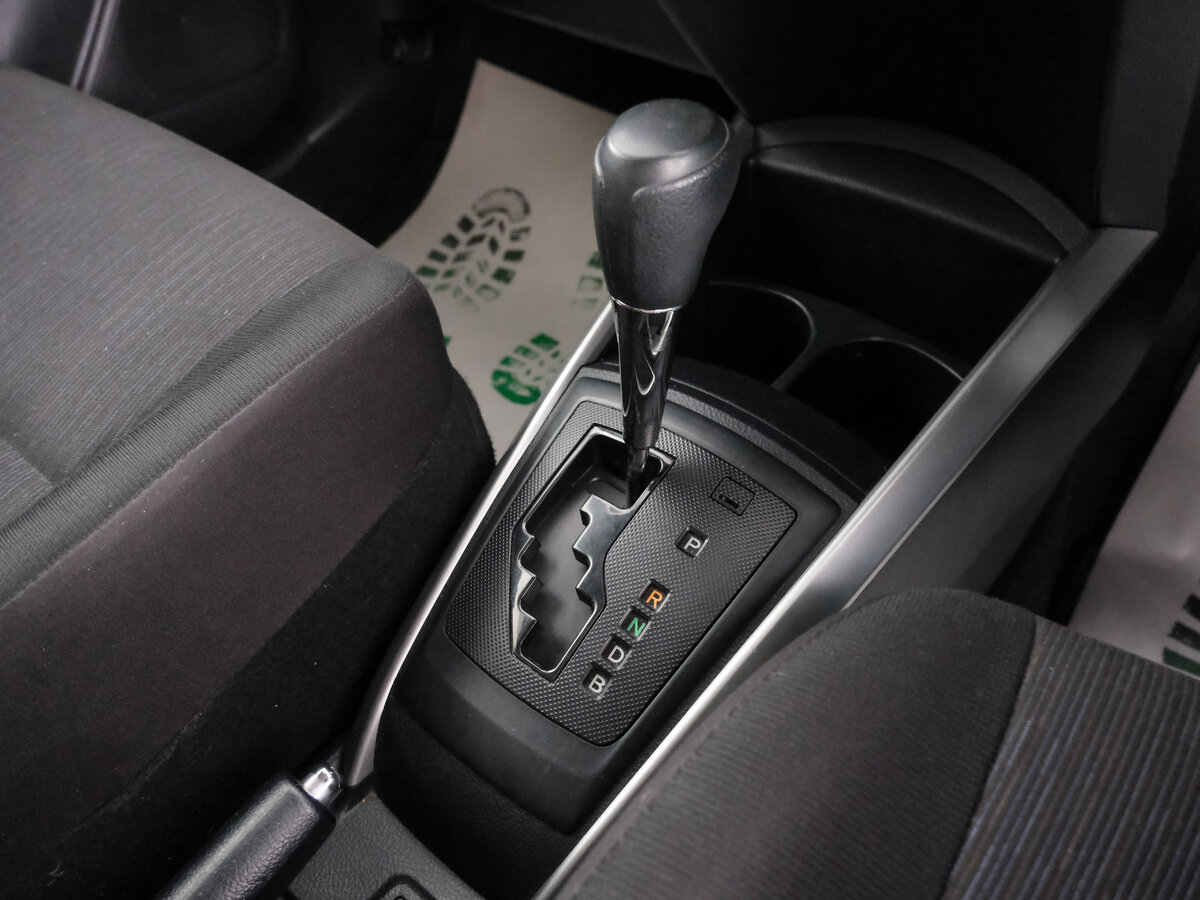 Toyota Corolla Fielder, 2017