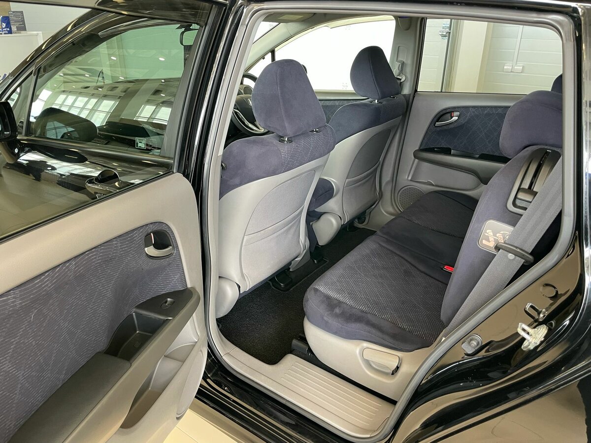 Honda Stream, 2010