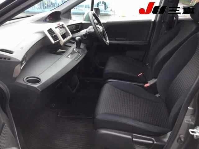 Honda Freed Spike, 2013