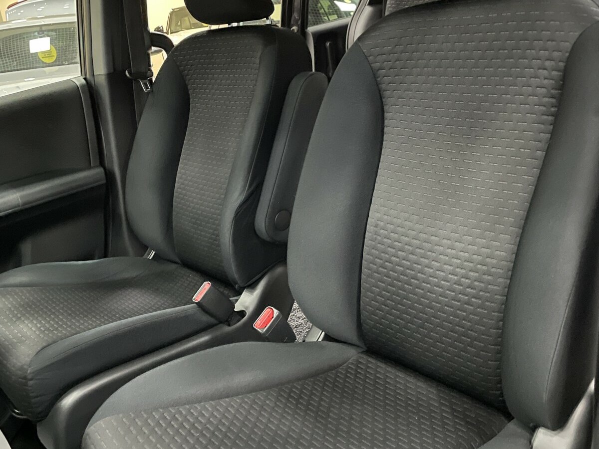 Honda Freed Spike, 2010