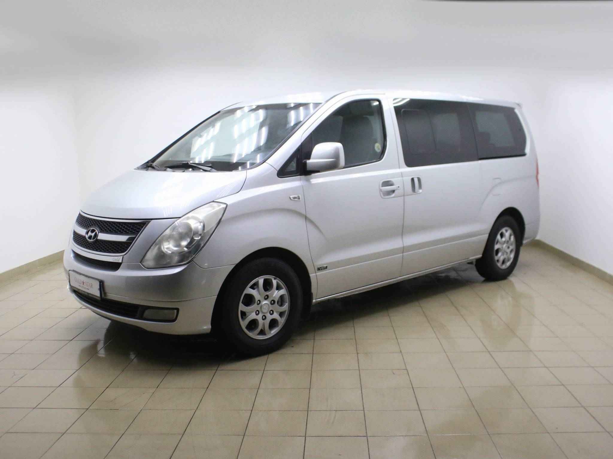 Hyundai Grand Starex