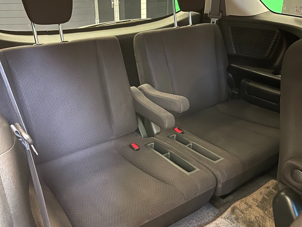 Honda Freed Spike, 2012