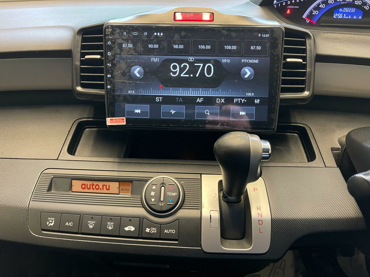 Honda Freed Spike, 2012