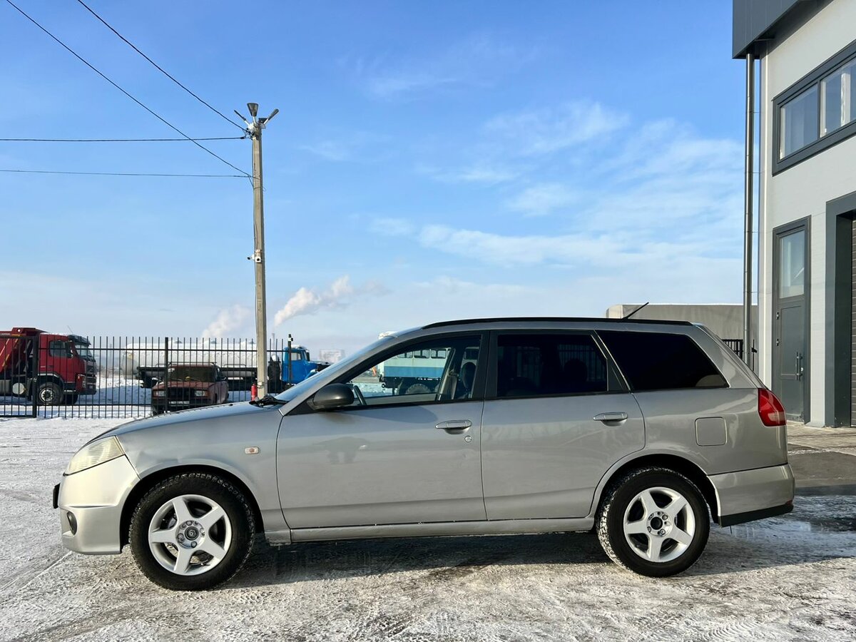 Nissan Wingroad, 2001