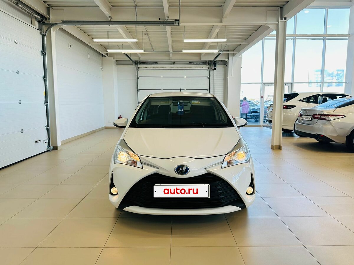 Toyota Vitz, 2017
