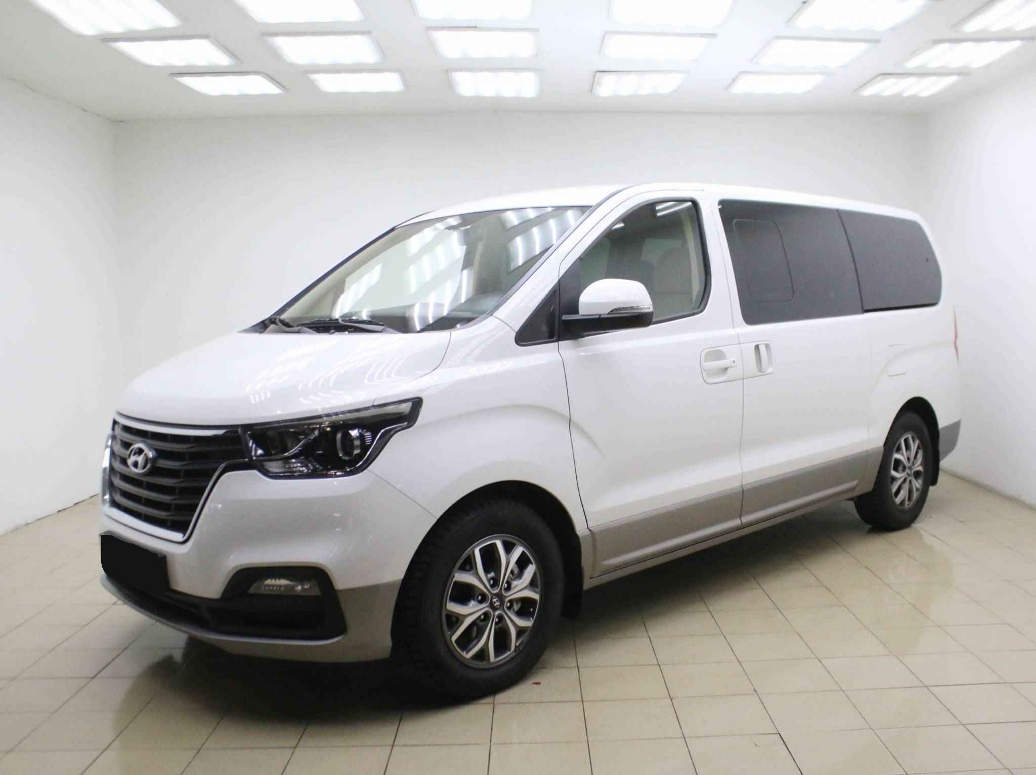 Hyundai H-1