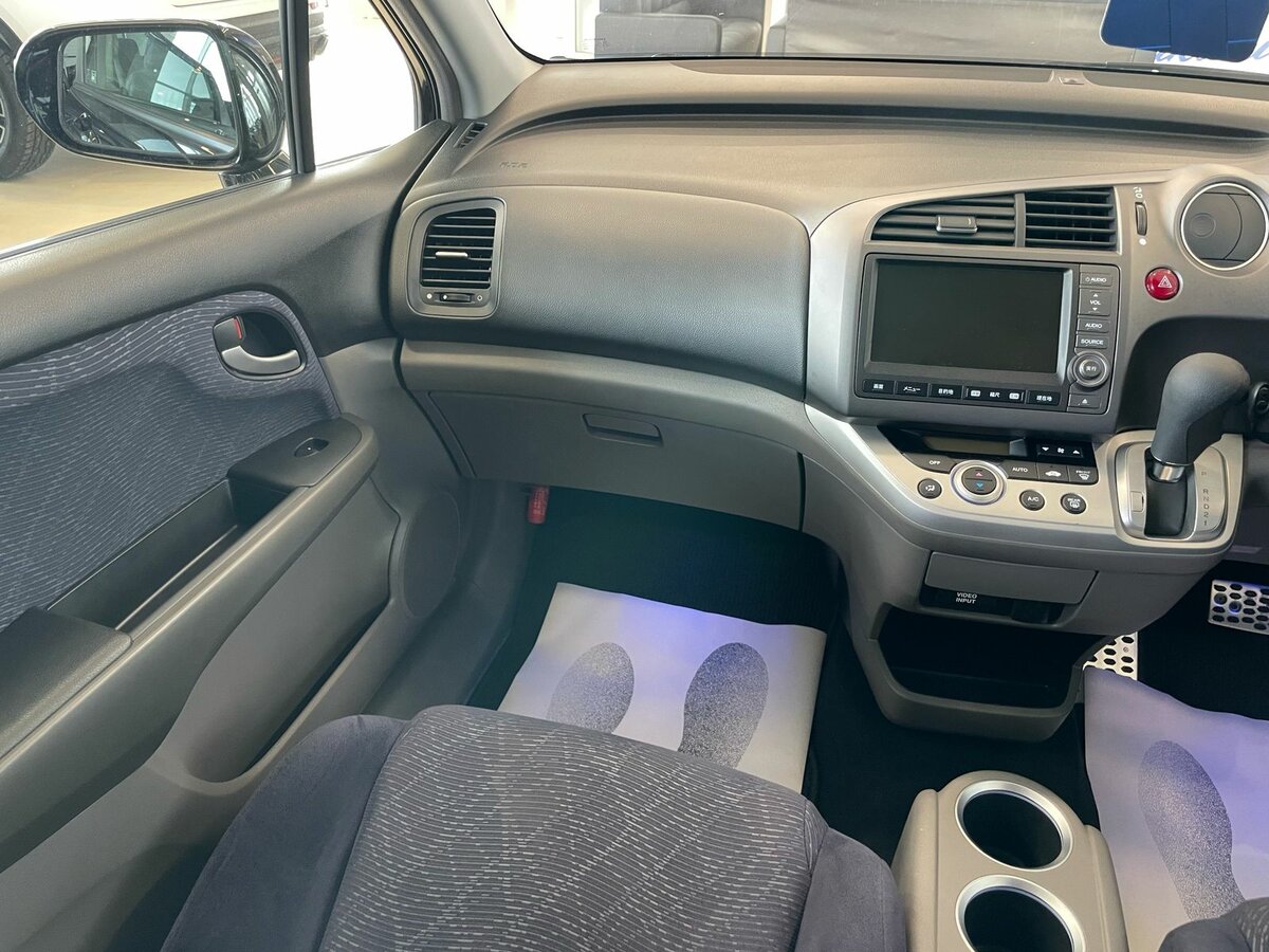Honda Stream, 2010