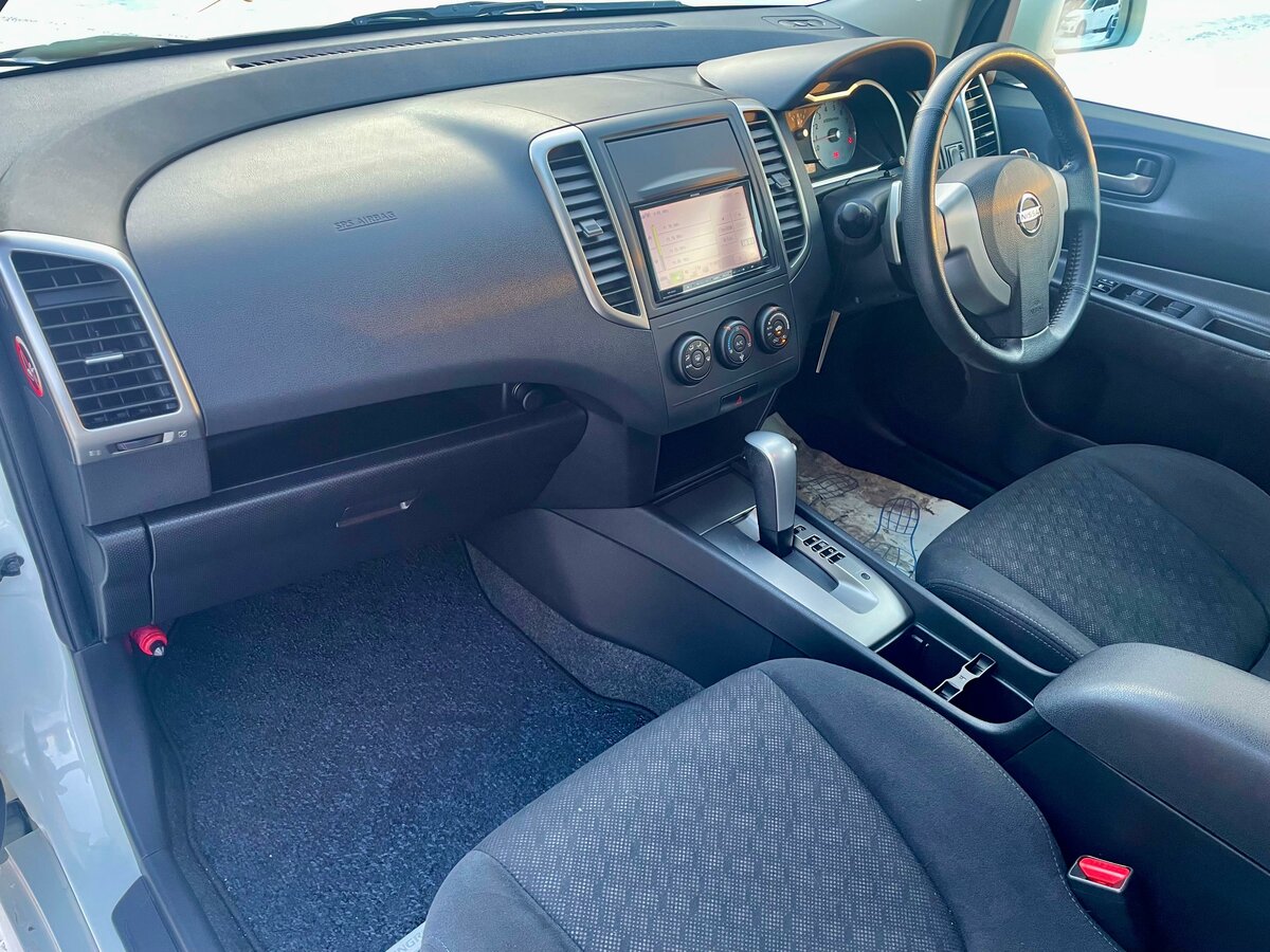 Nissan Wingroad, 2012