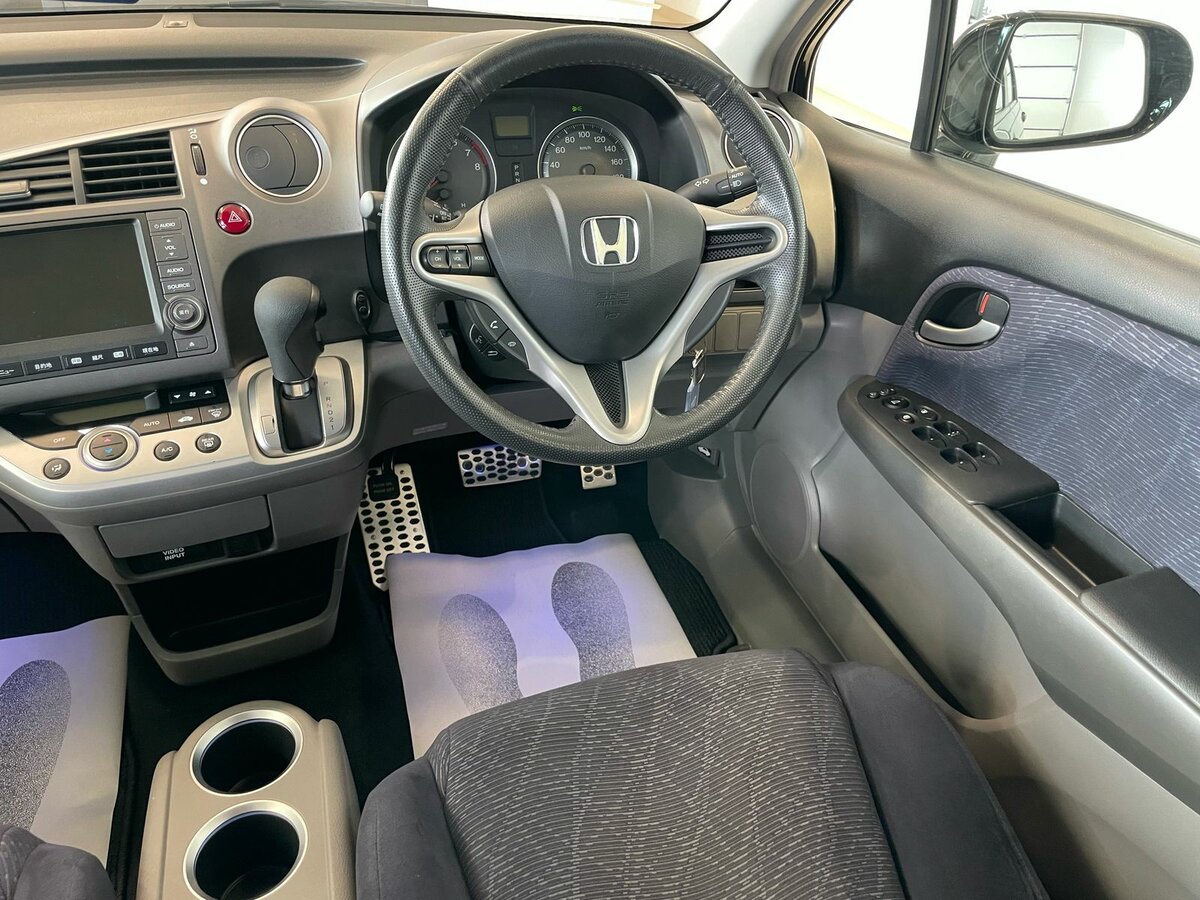 Honda Stream, 2010