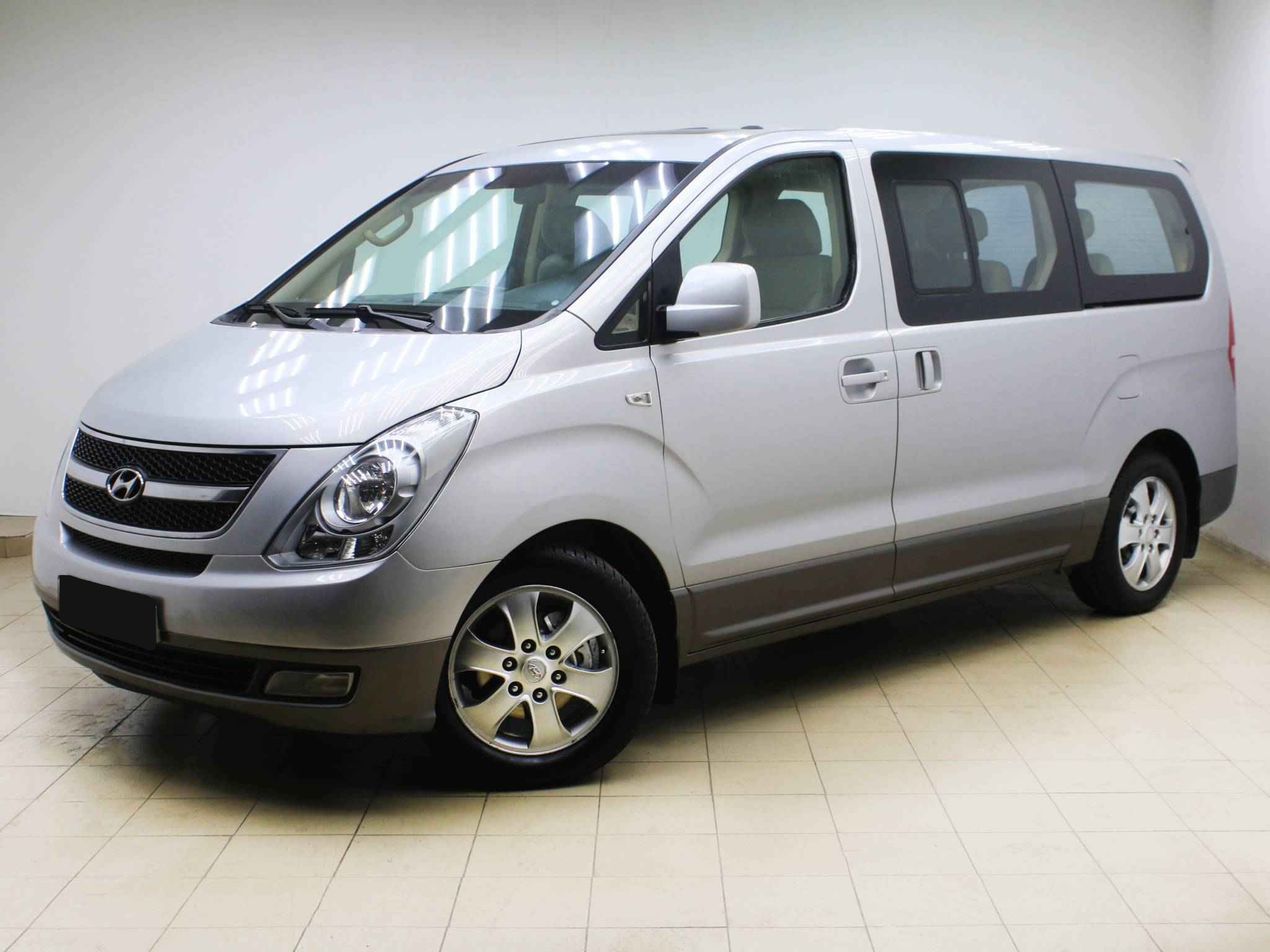 Hyundai Grand Starex