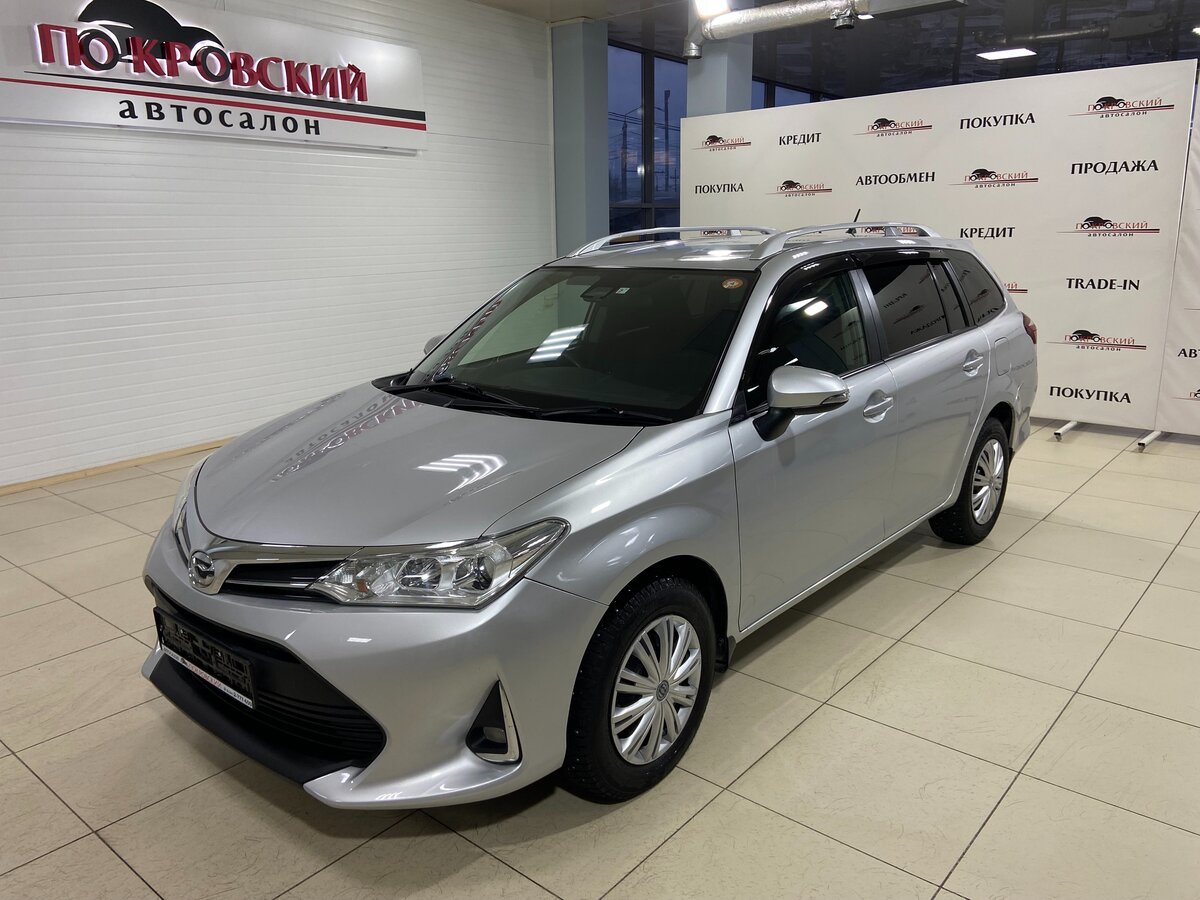 Toyota Corolla Fielder, 2018