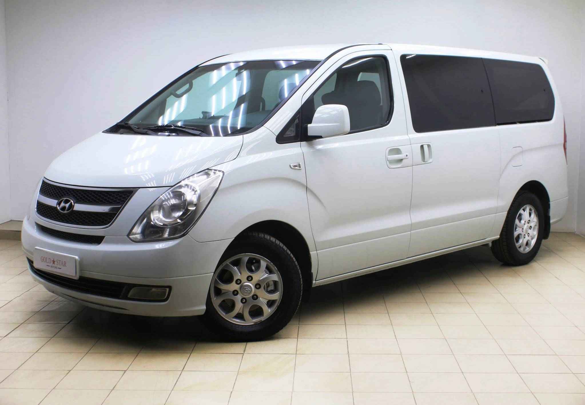 Hyundai Grand Starex