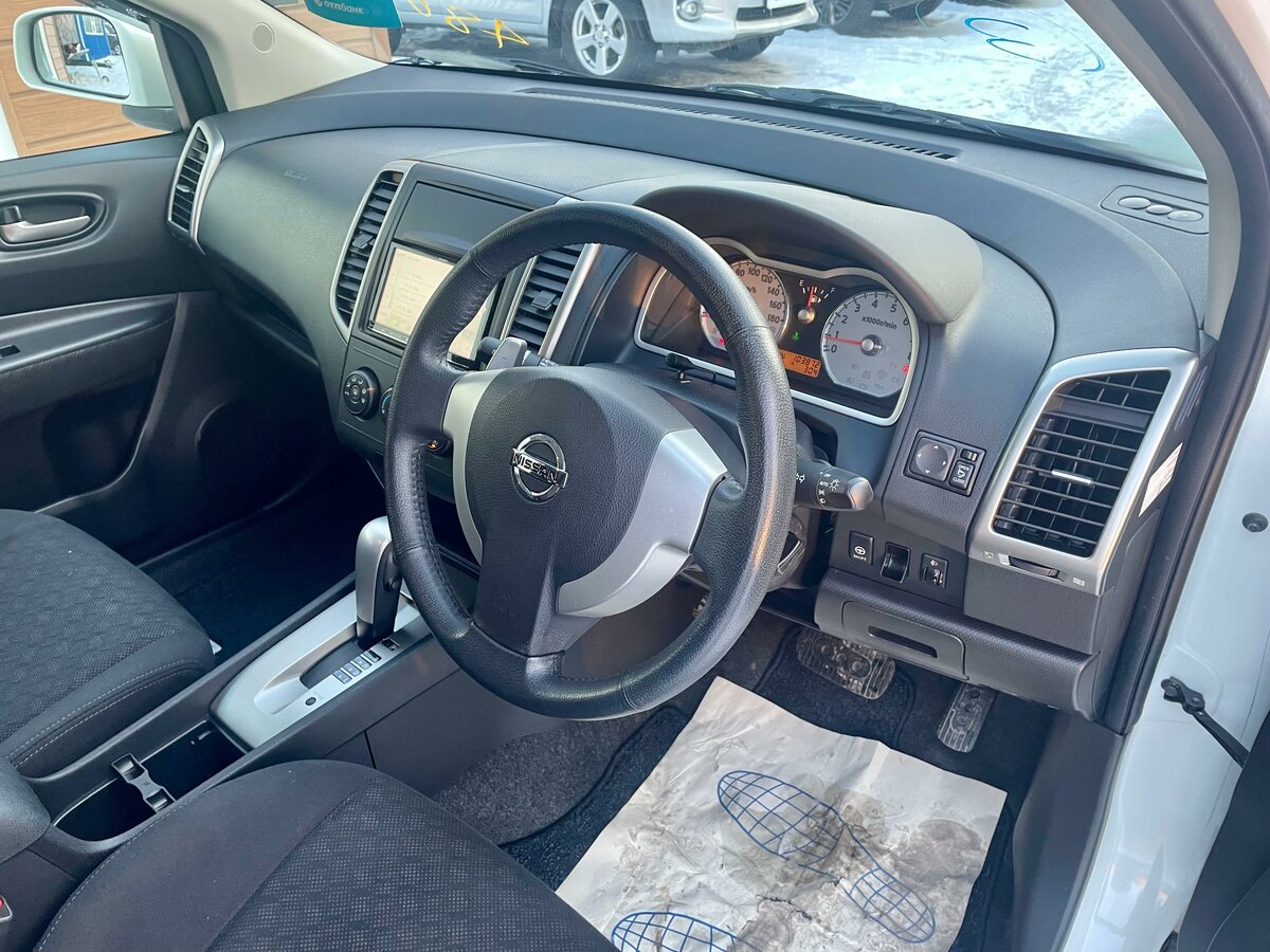 Nissan Wingroad, 2012