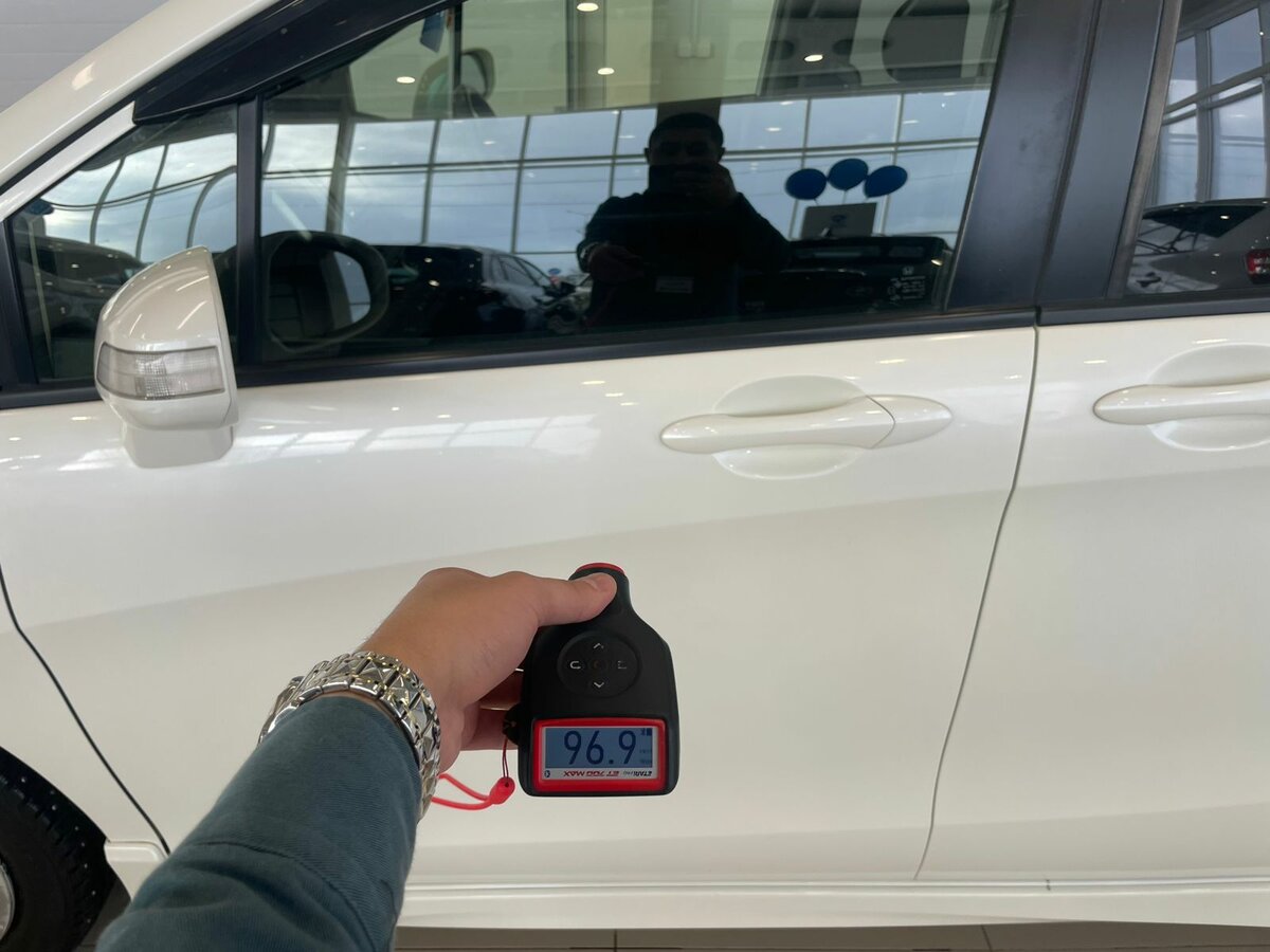 Honda Freed Spike, 2012