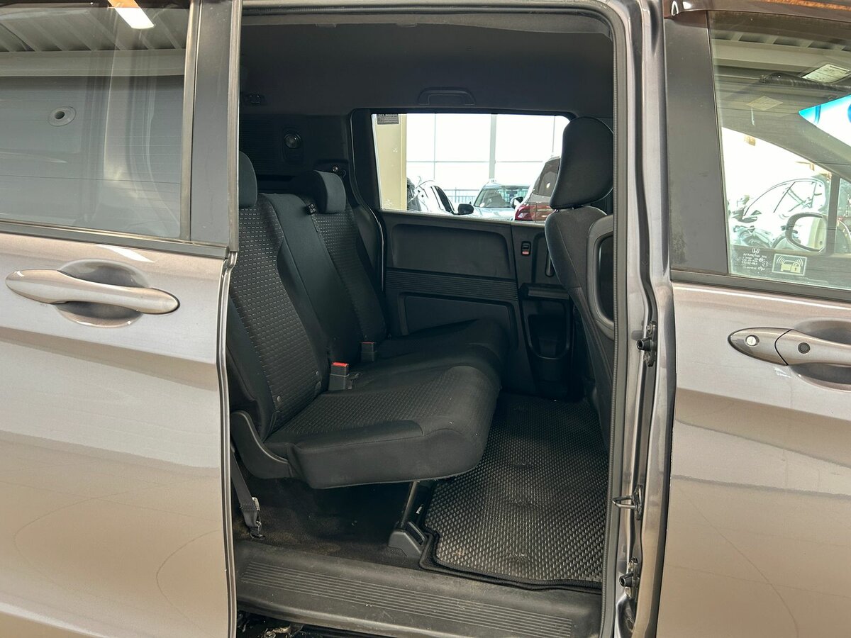 Honda Freed Spike, 2013