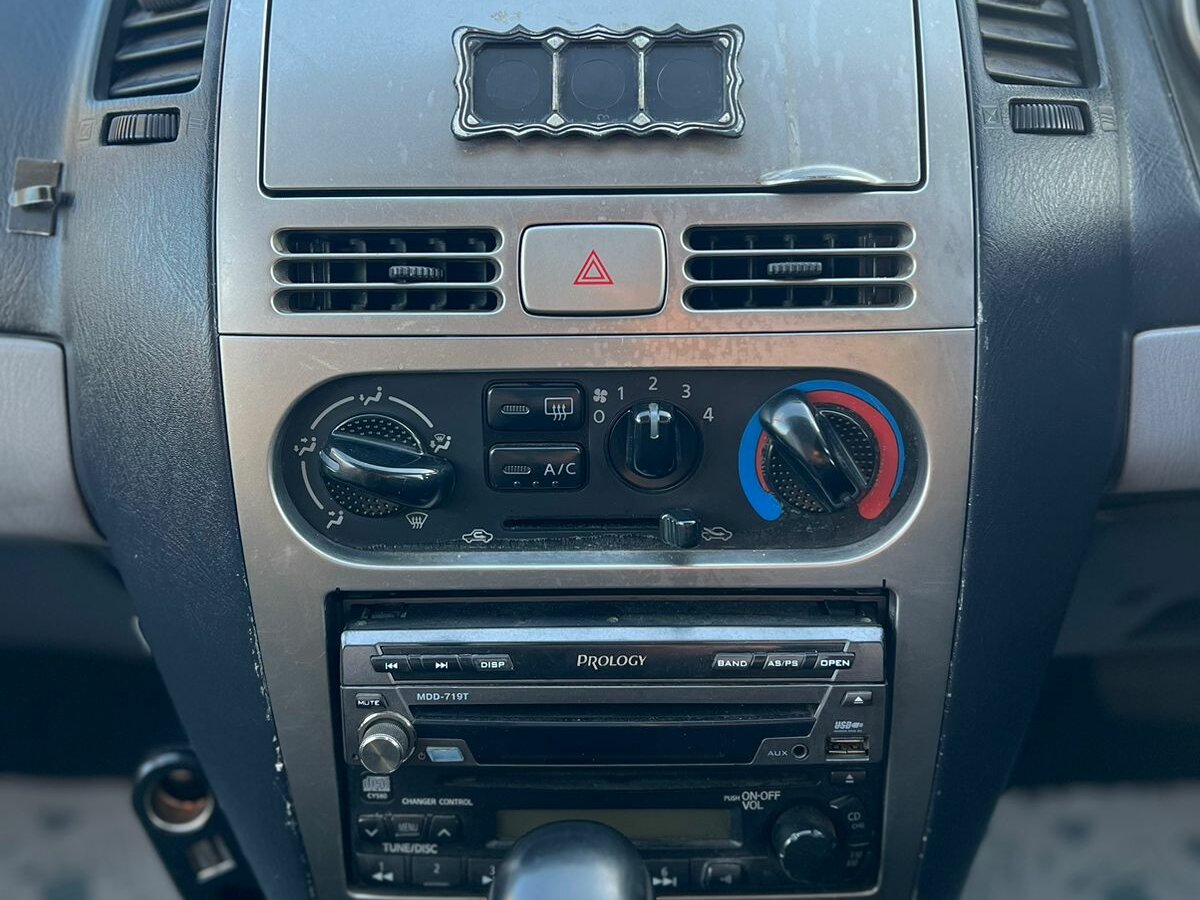 Nissan Wingroad, 2003