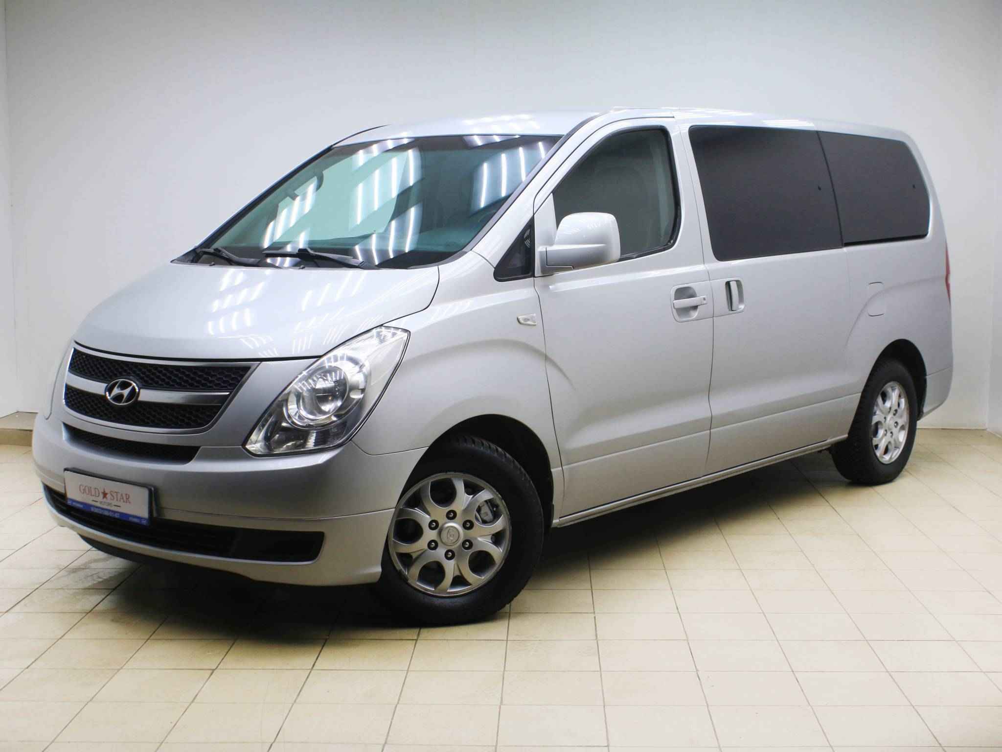 Hyundai Grand Starex