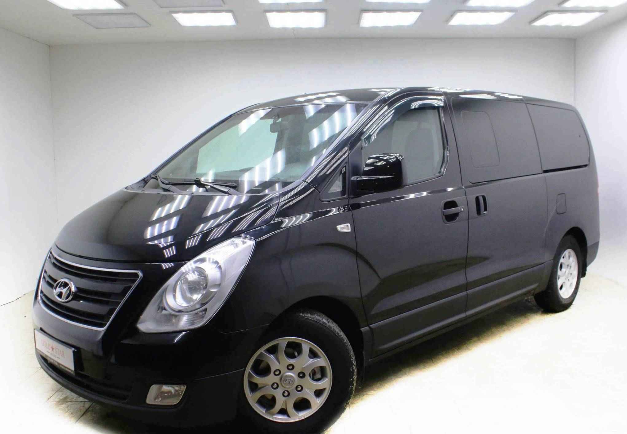 Hyundai H-1