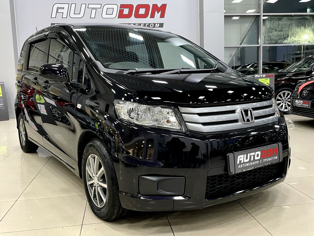Honda Freed Spike, 2010