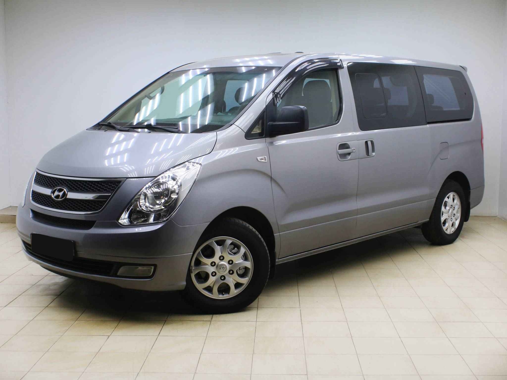 Hyundai Grand Starex