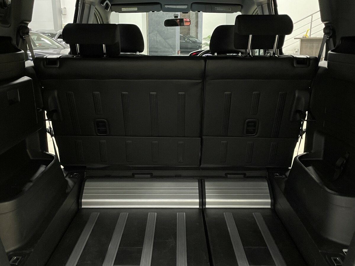 Honda Freed Spike, 2010