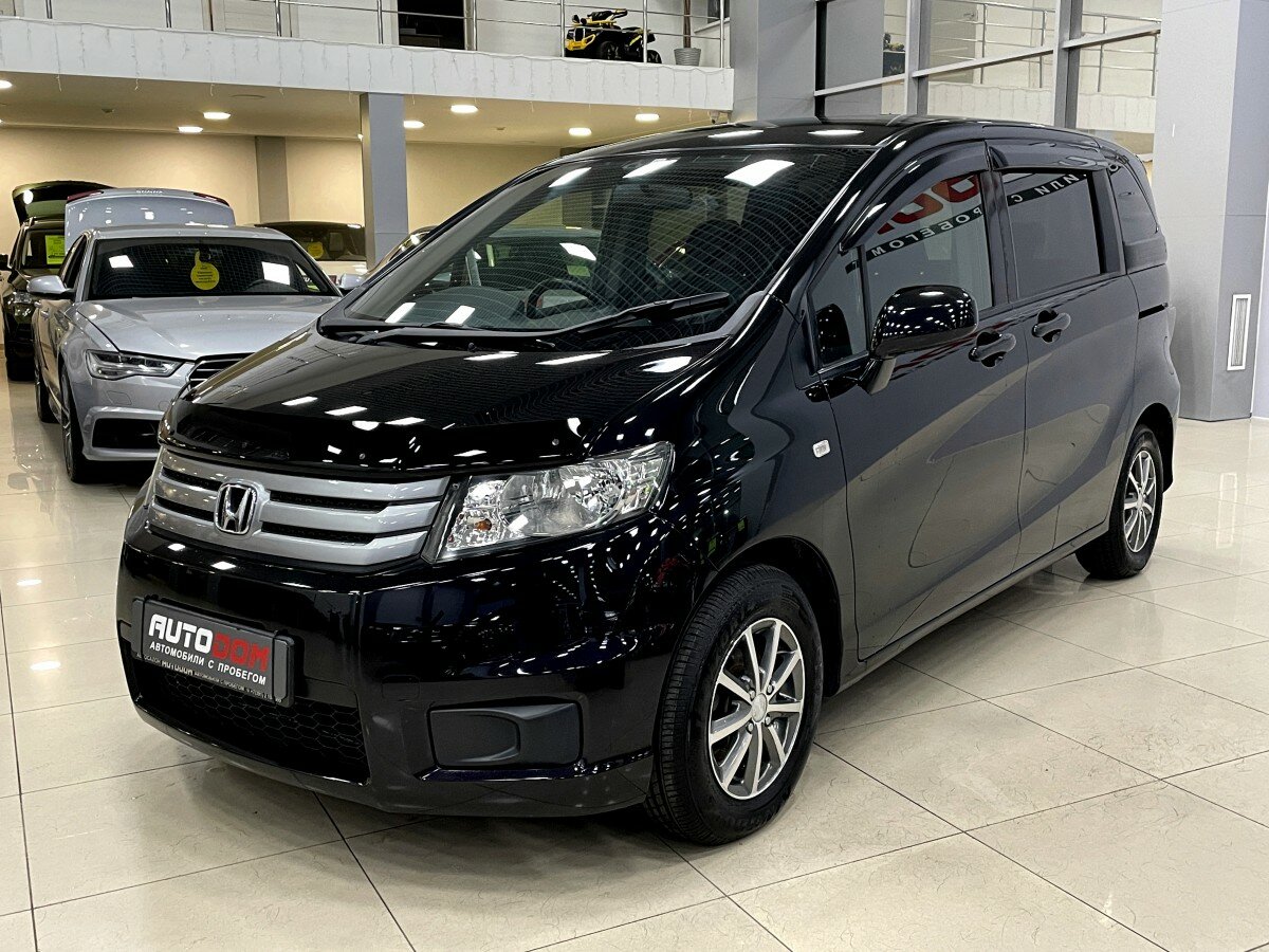 Honda Freed Spike, 2010