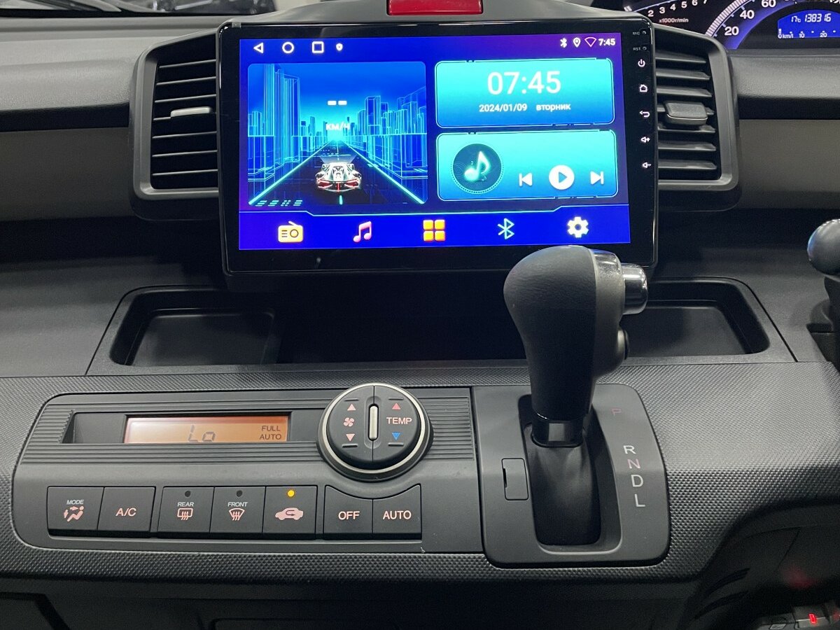 Honda Freed Spike, 2010