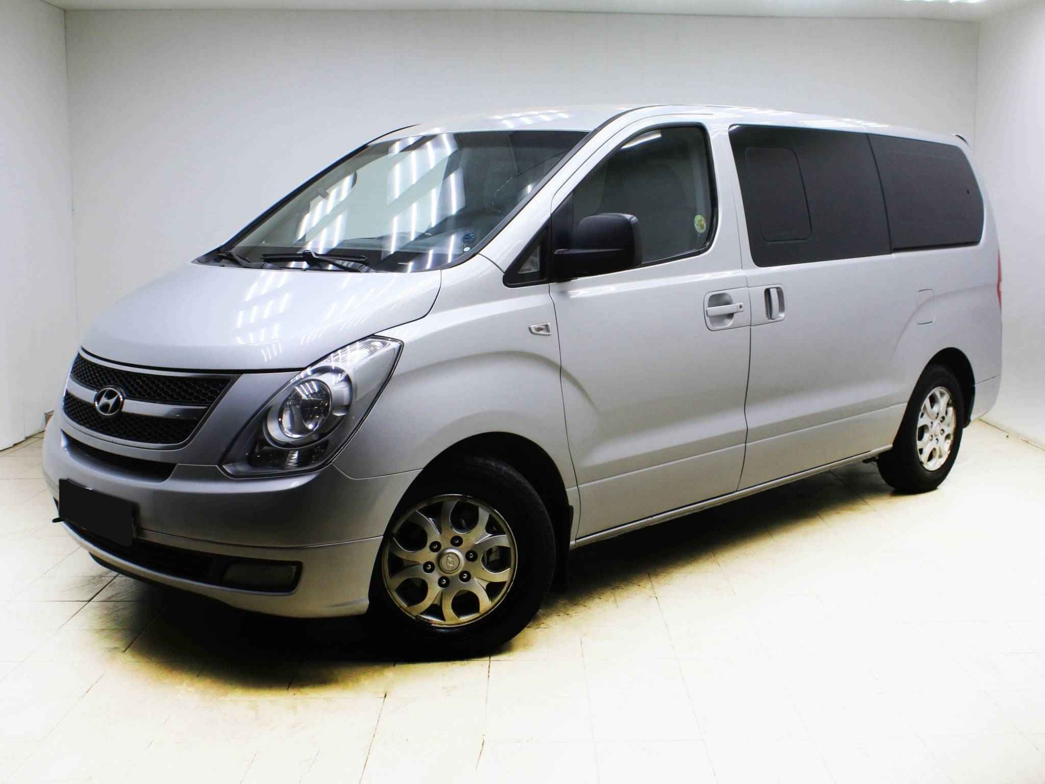 Hyundai H-1