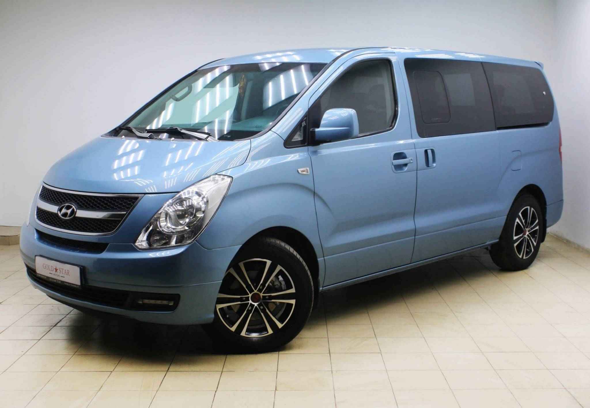 Hyundai Grand Starex