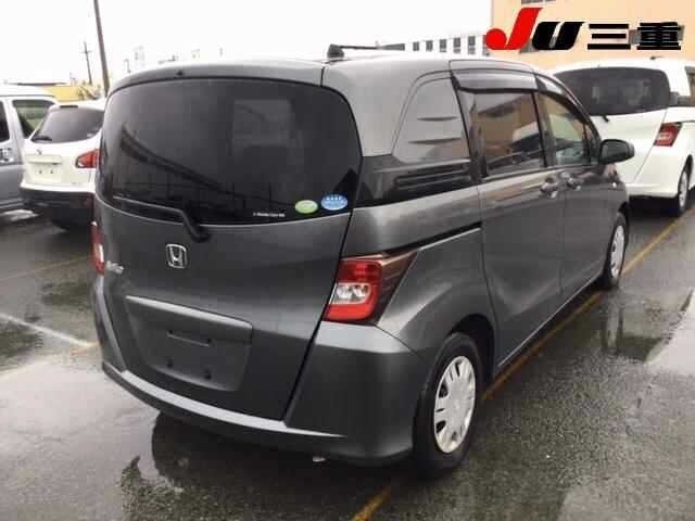 Honda Freed Spike, 2013