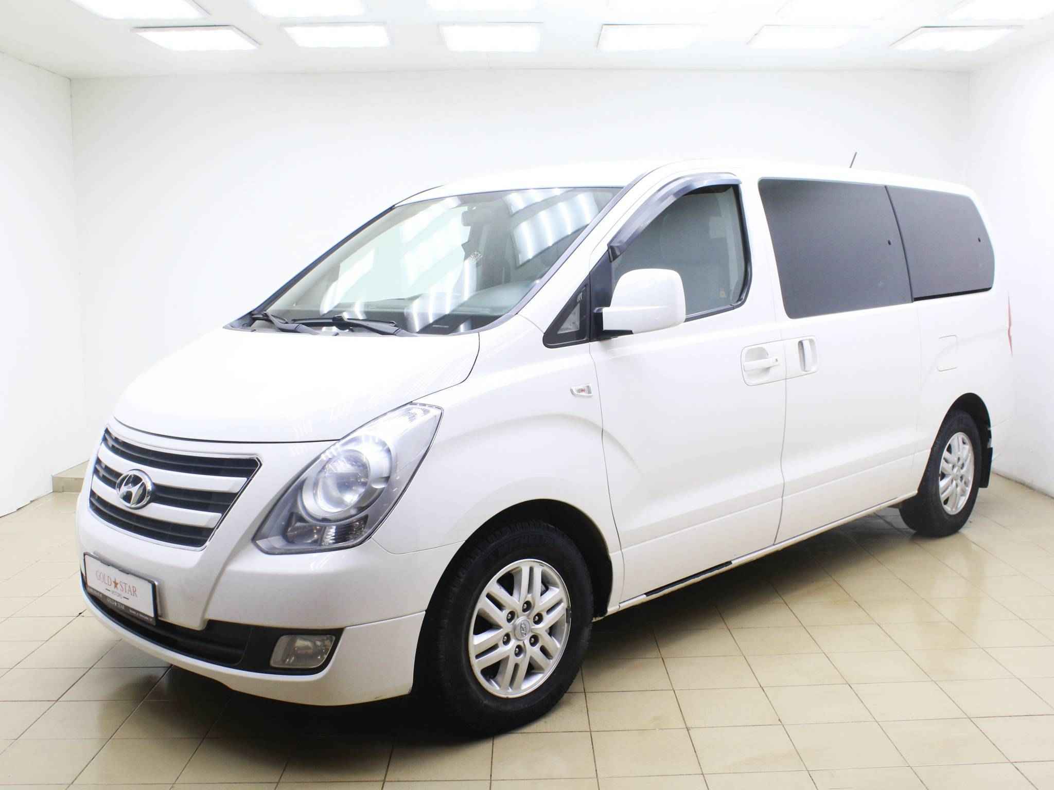 Hyundai H-1