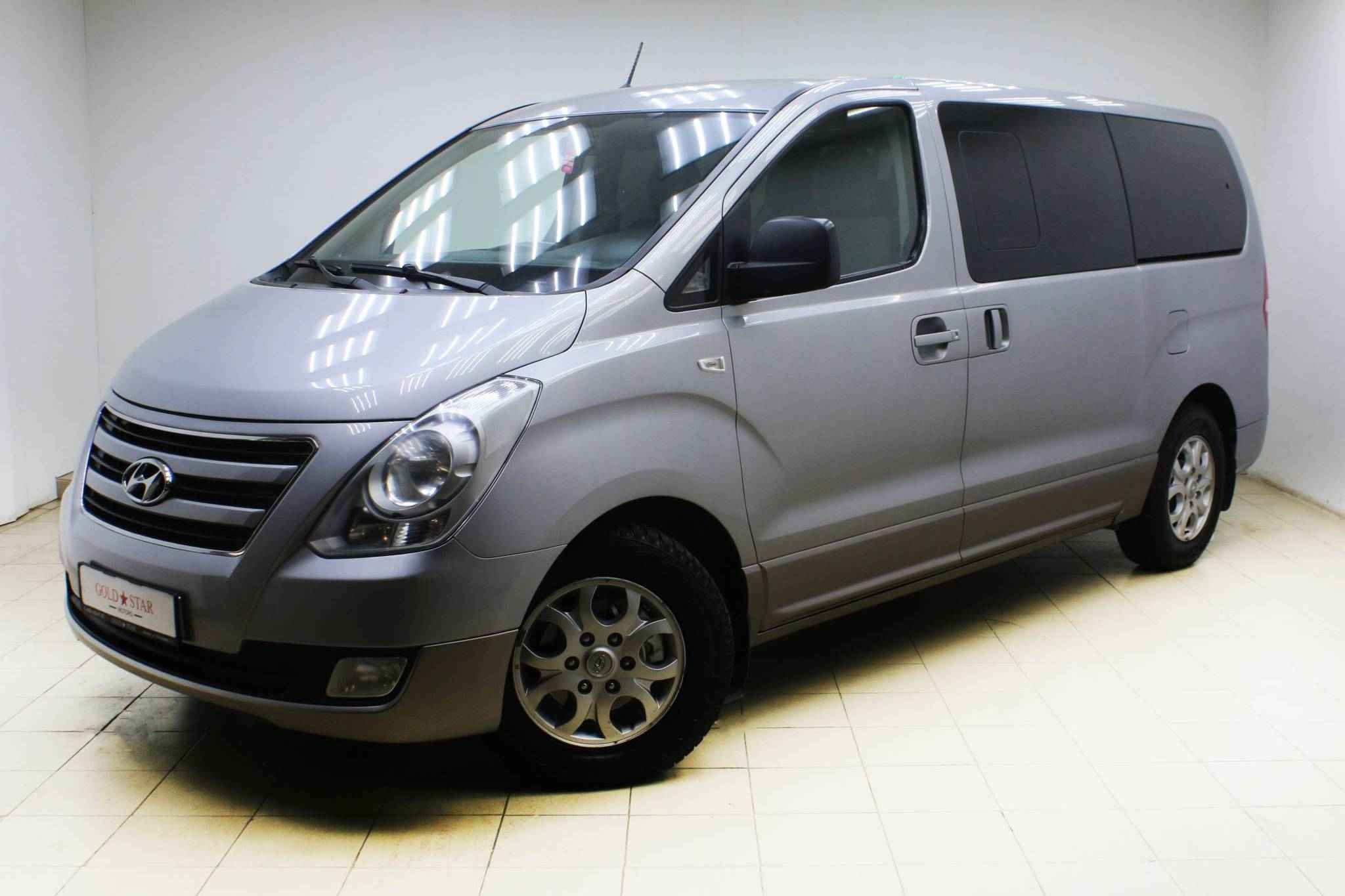 Hyundai H-1