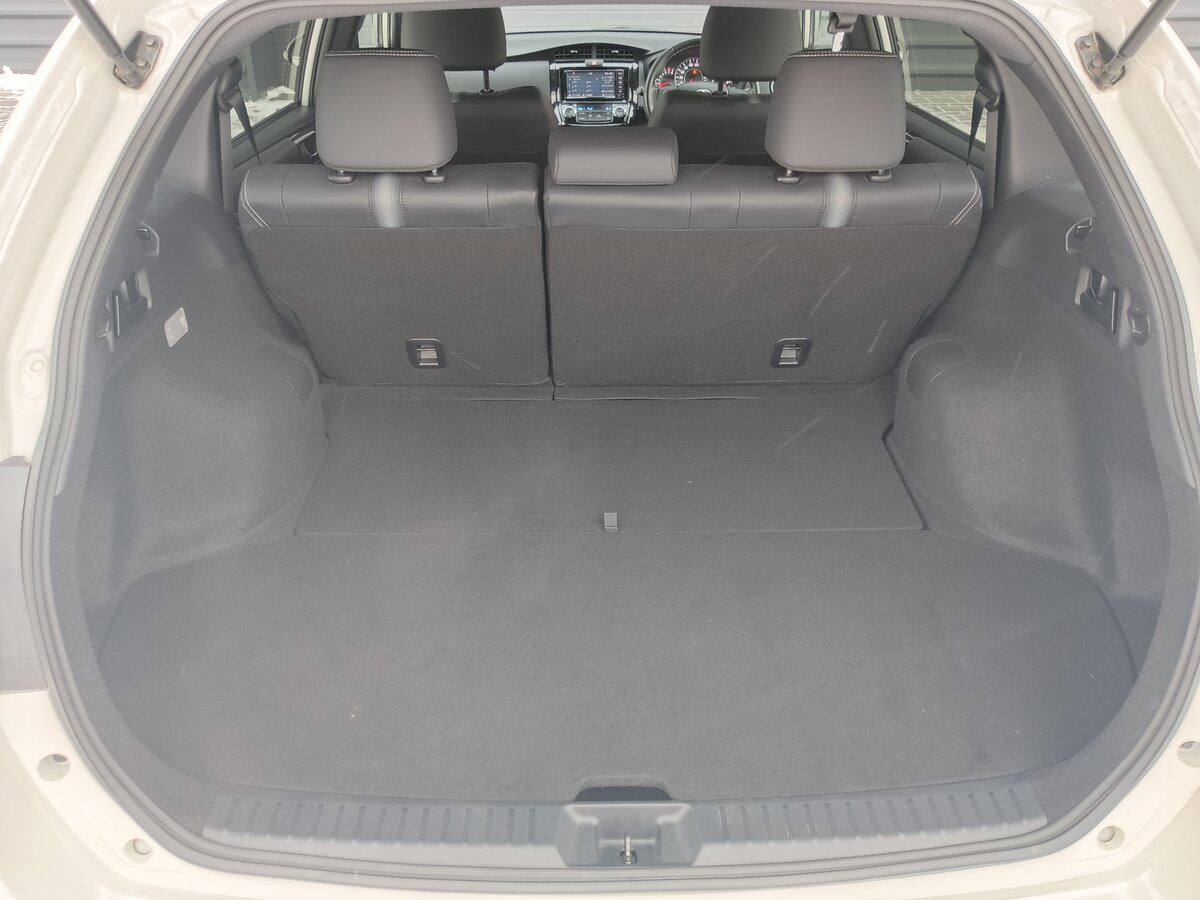 Toyota Corolla Fielder, 2018