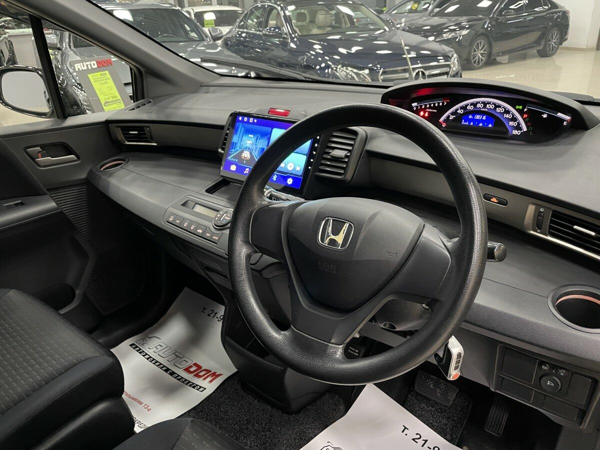 Honda Freed Spike, 2010