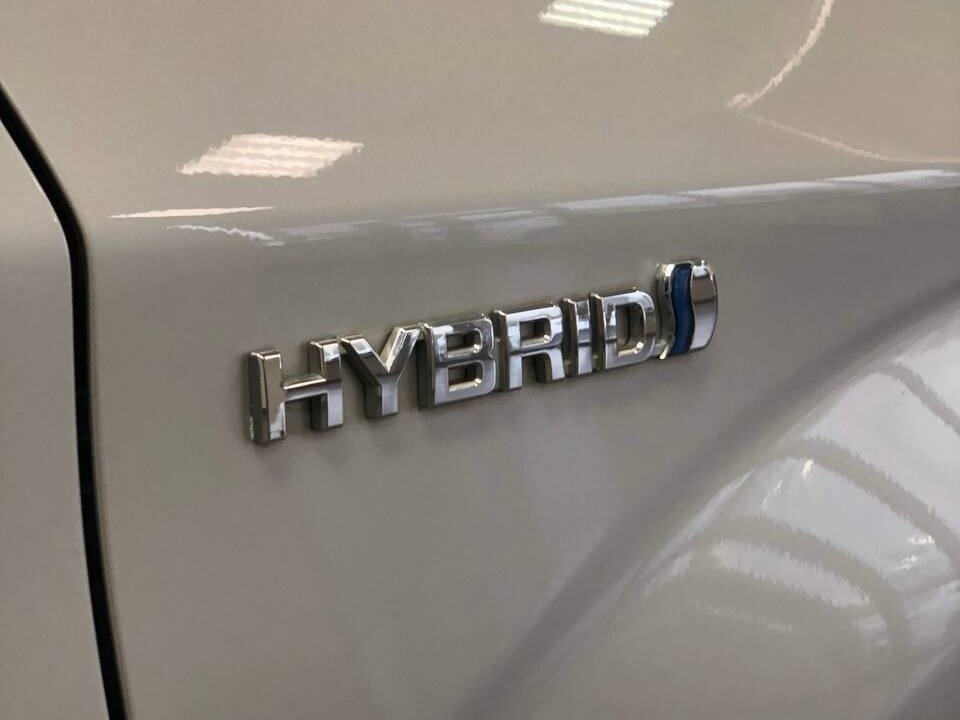 Toyota Corolla Fielder, 2015