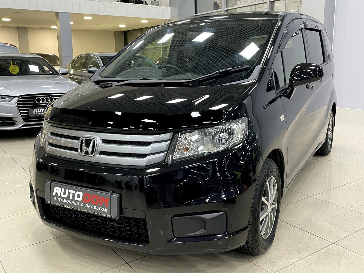 Honda Freed Spike, 2010