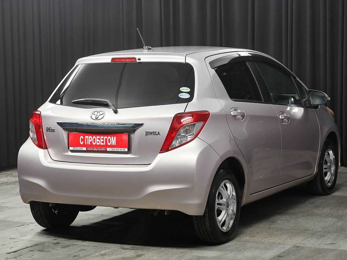 Toyota Vitz, 2012
