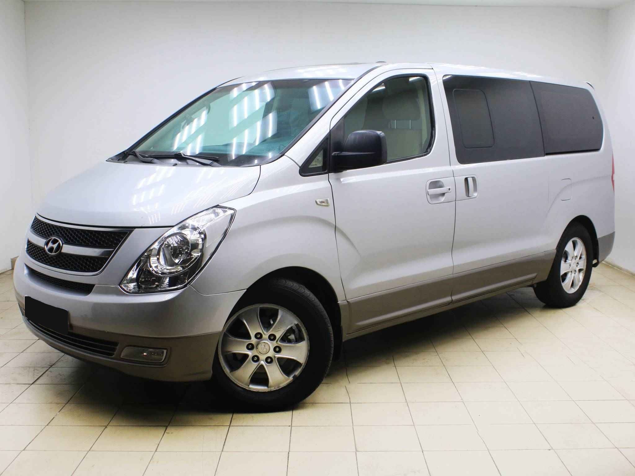 Hyundai Grand Starex