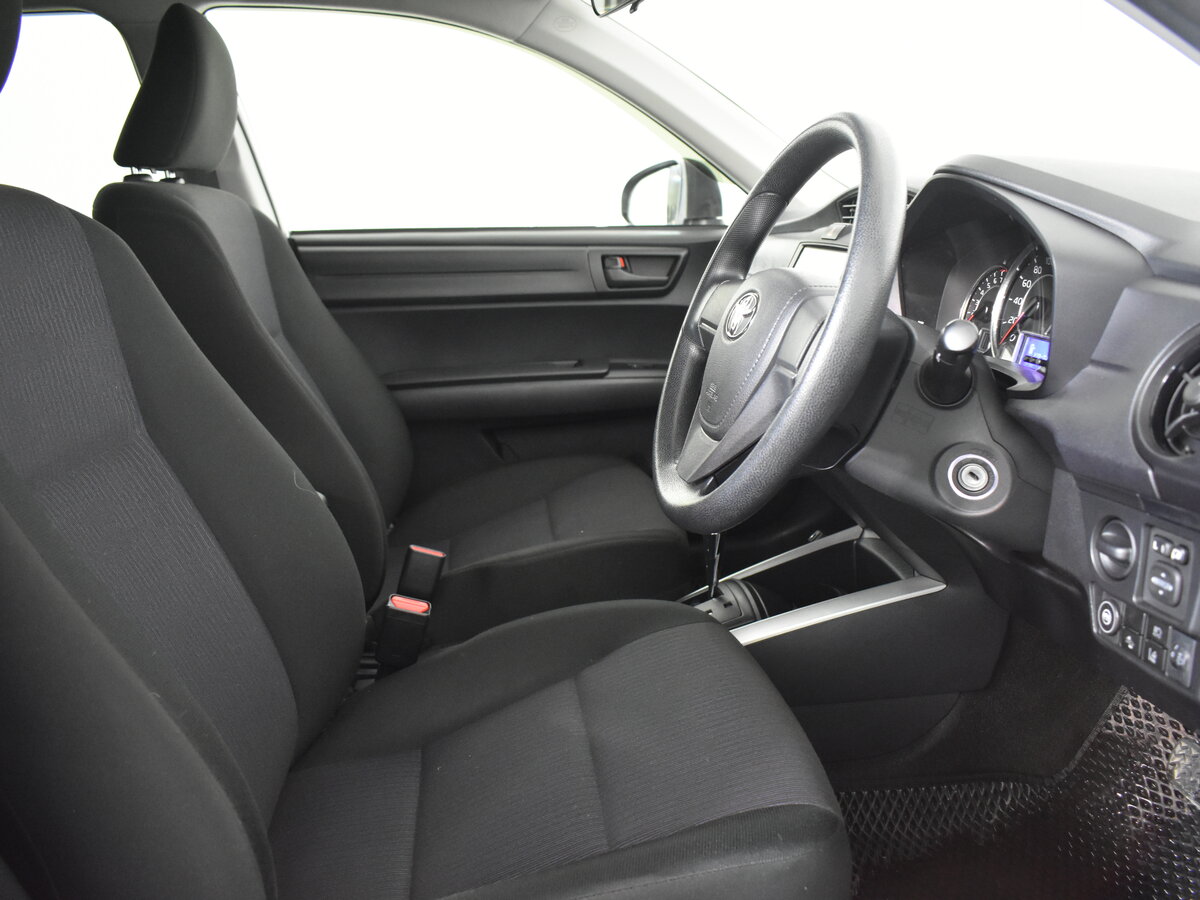 Toyota Corolla Fielder, 2019