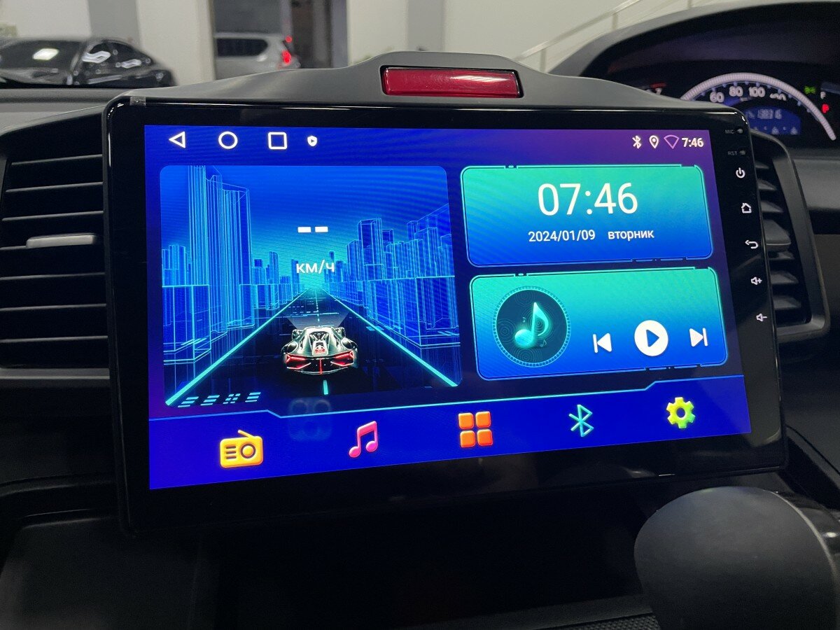 Honda Freed Spike, 2010