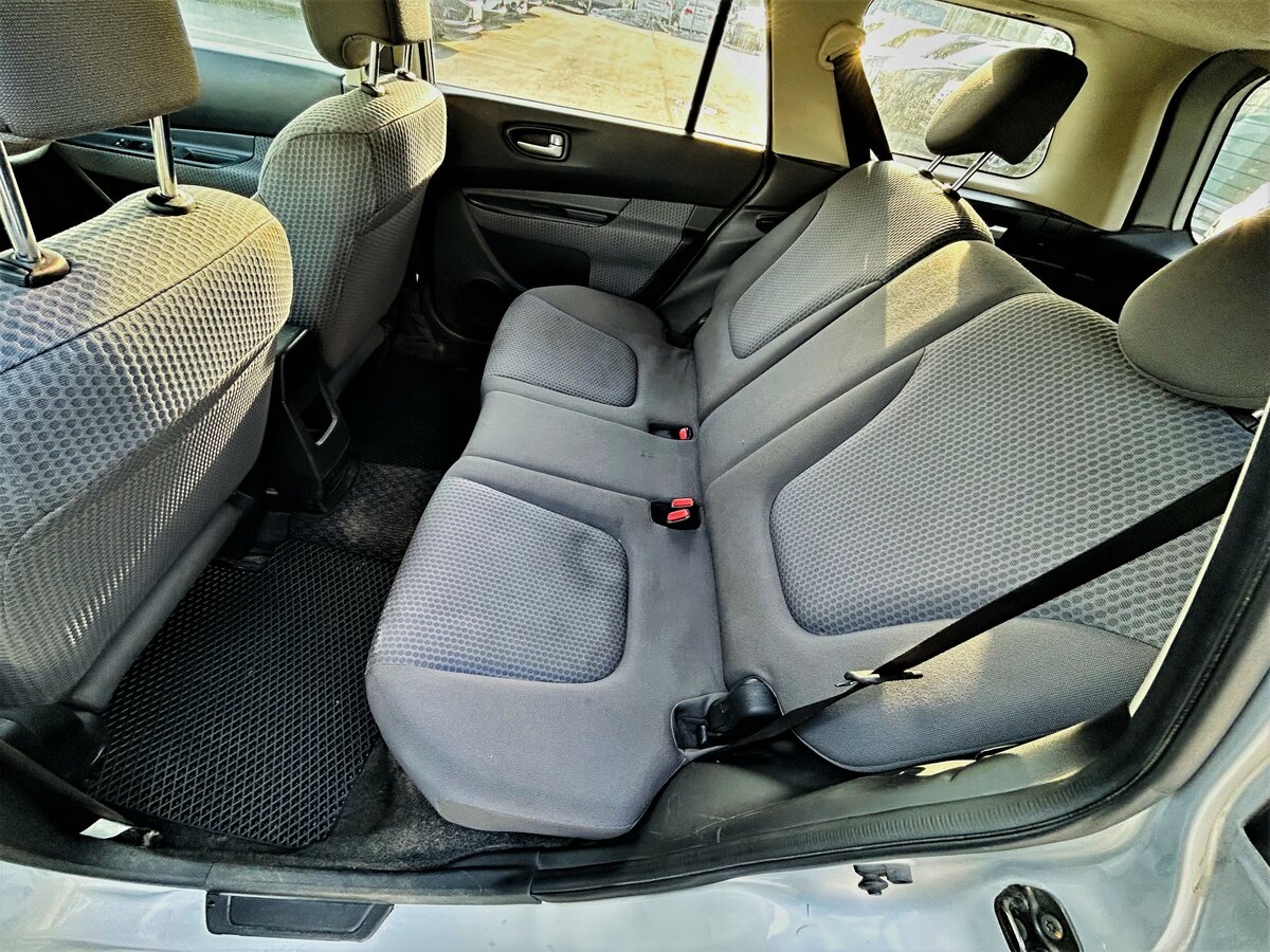 Nissan Wingroad, 2006