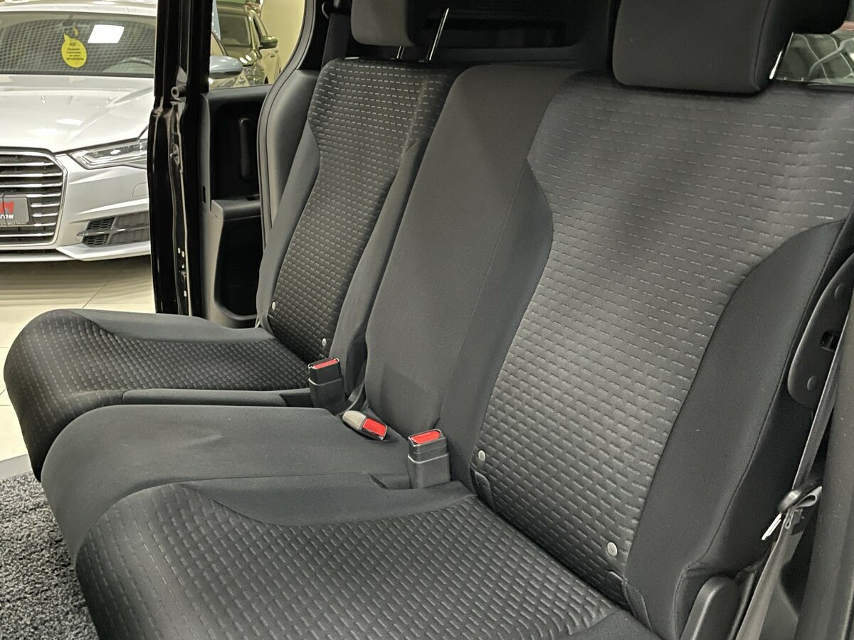 Honda Freed Spike, 2010