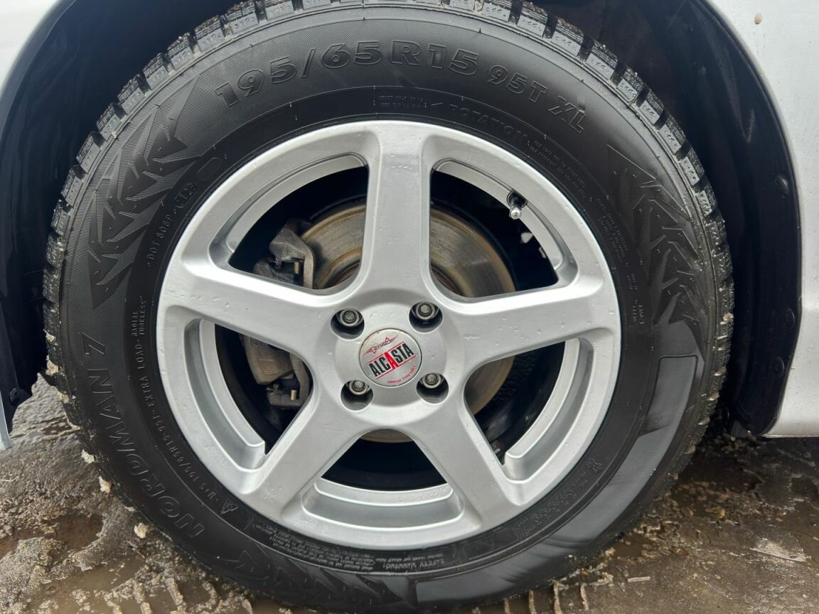 Honda Freed Spike, 2014