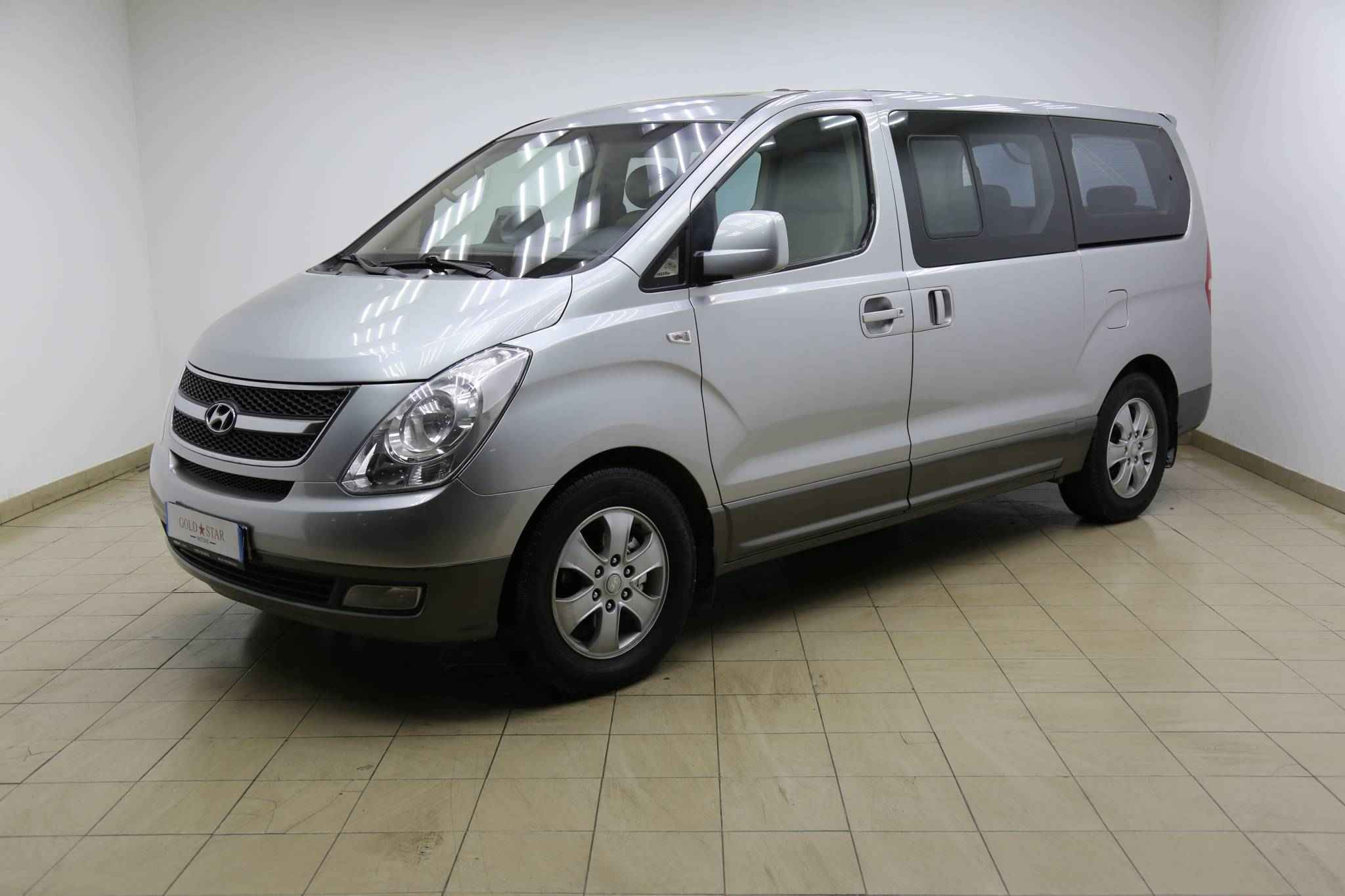 Hyundai Grand Starex