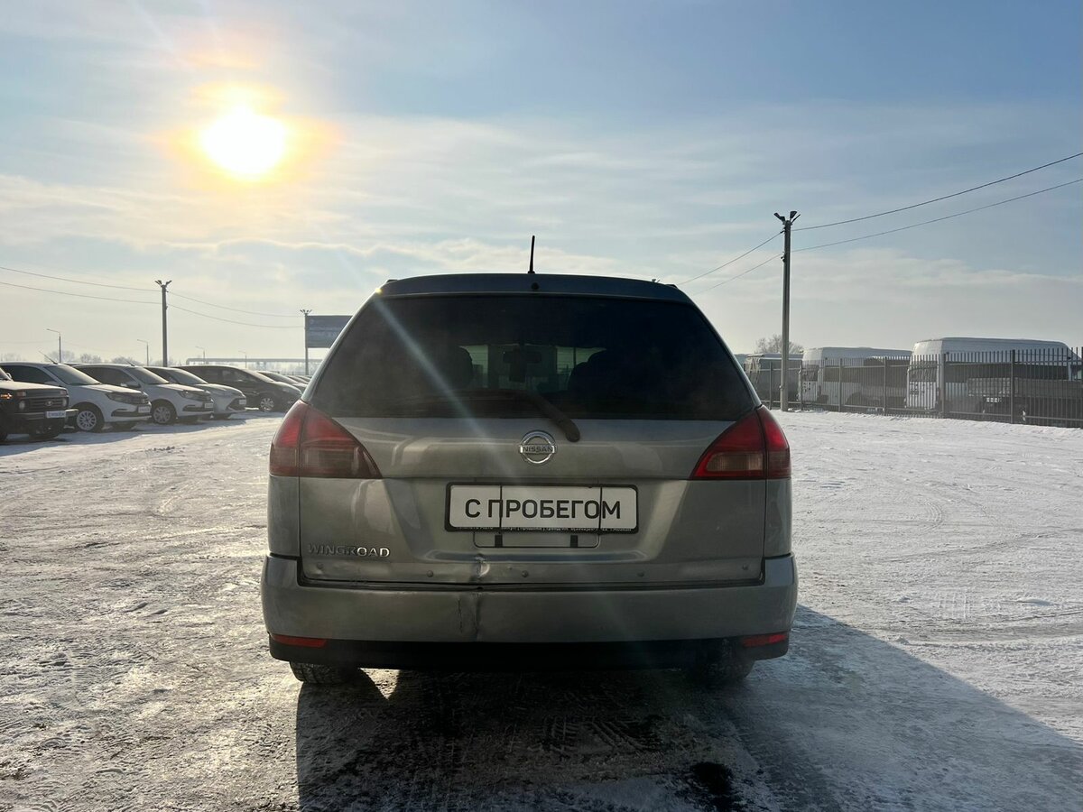 Nissan Wingroad, 2001