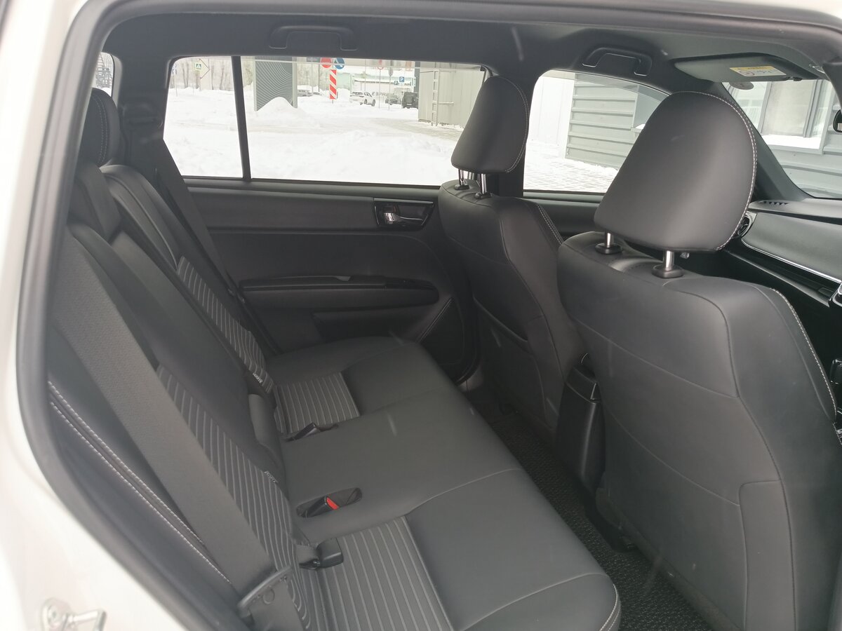 Toyota Corolla Fielder, 2018