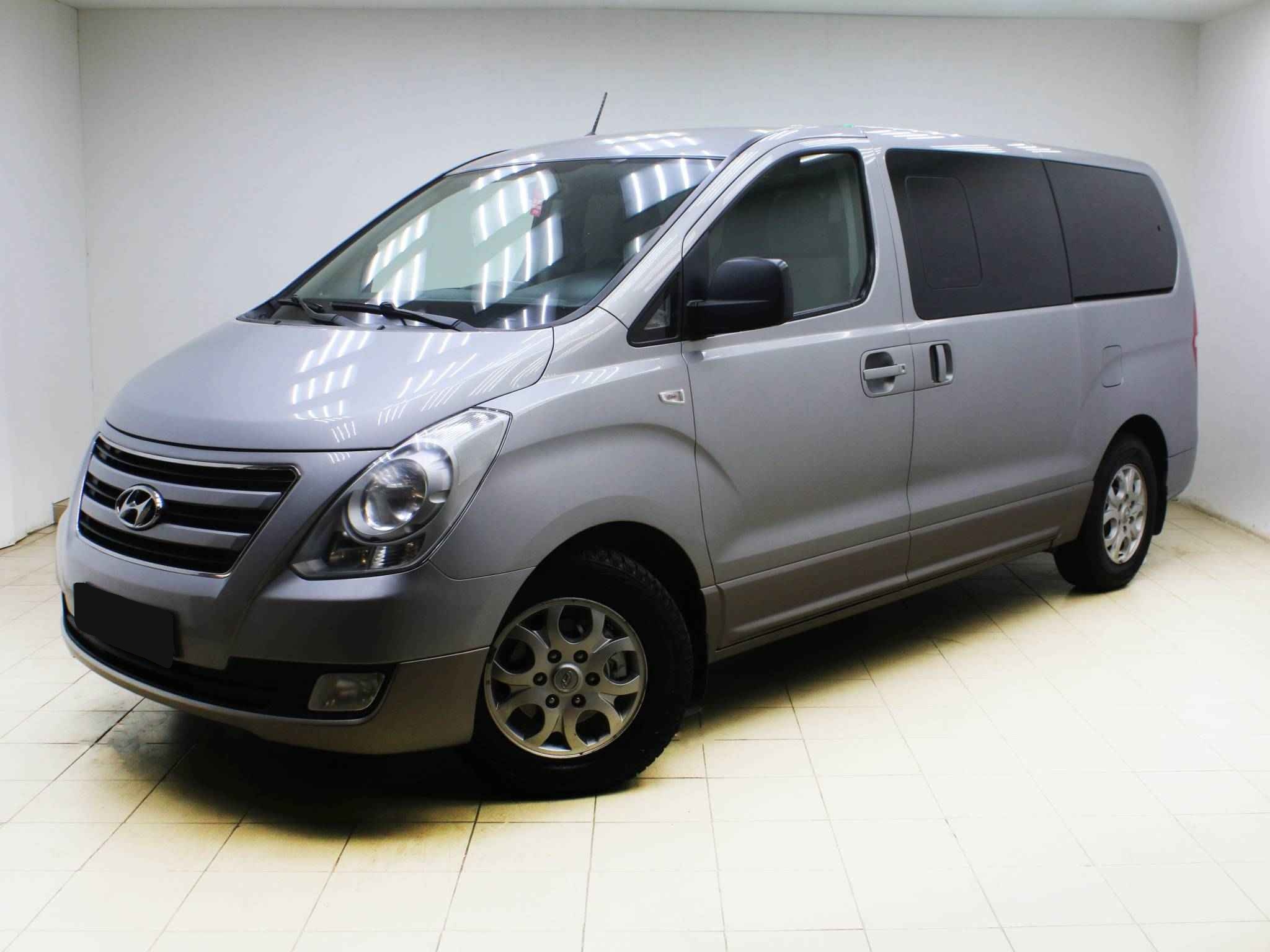 Hyundai H-1