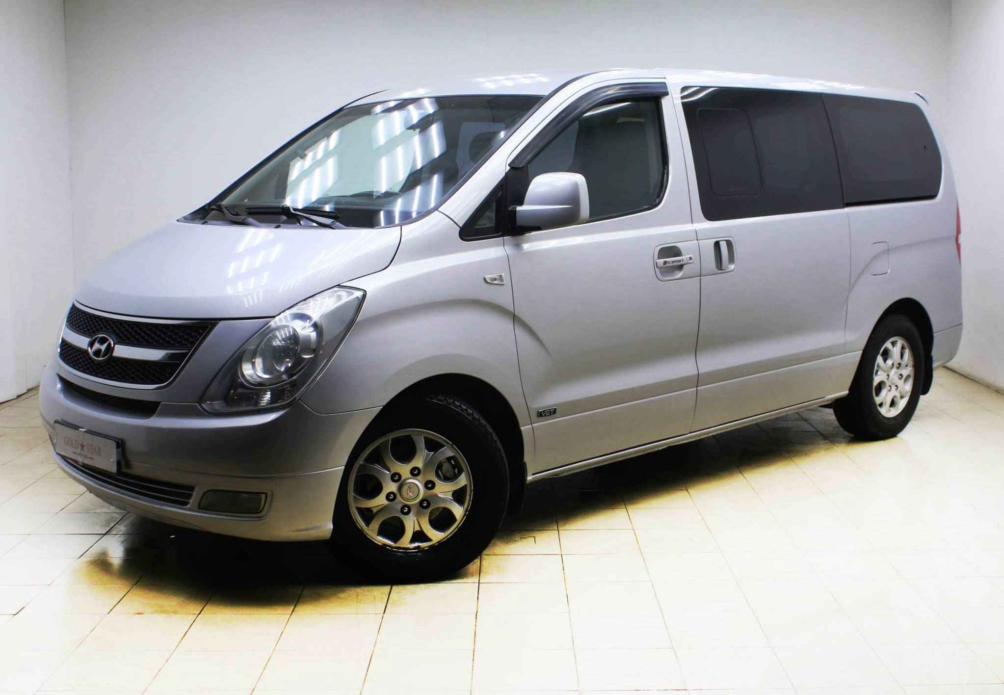 Hyundai Grand Starex
