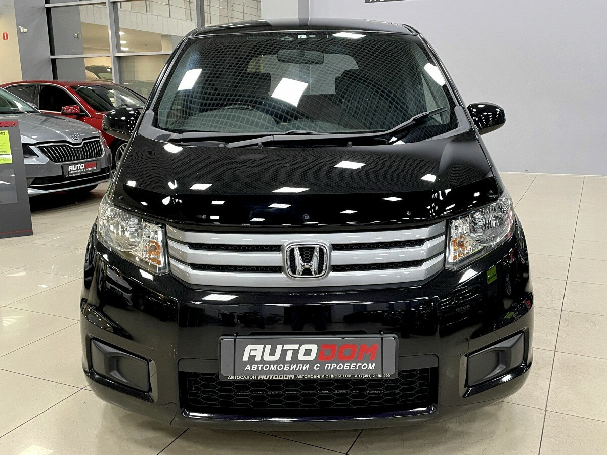 Honda Freed Spike, 2010