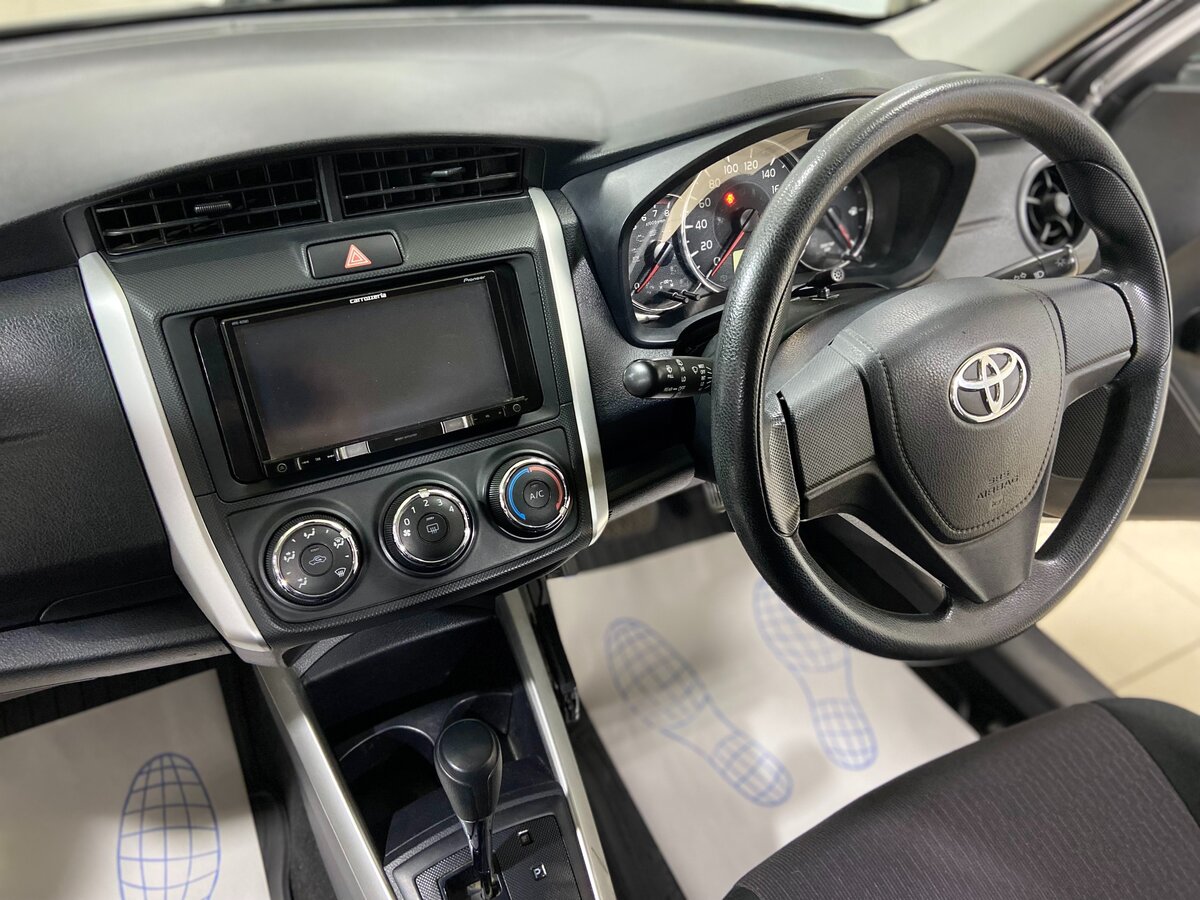 Toyota Corolla Fielder, 2018